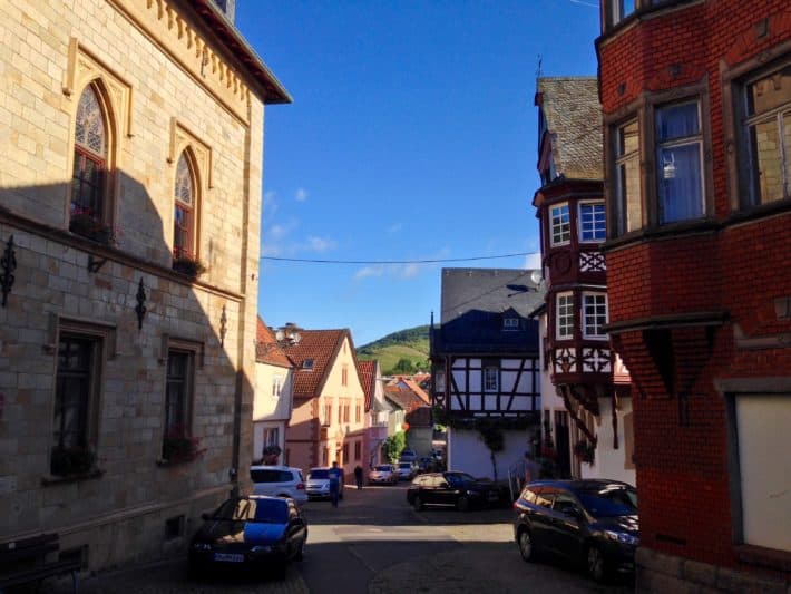 Monzingen, 4. Etappe auf dem Hildegard von Bingen Pilgerwanderweg, Ortskern, alte Fachwerkhäuser